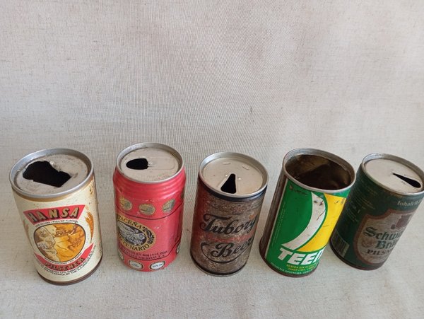Colección de latas de diferentes colores y materiales - imagen 3