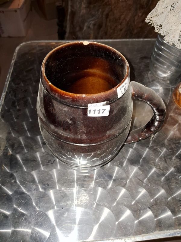 Jarra cervecera estilo vintage con forma de barril - imagen 4