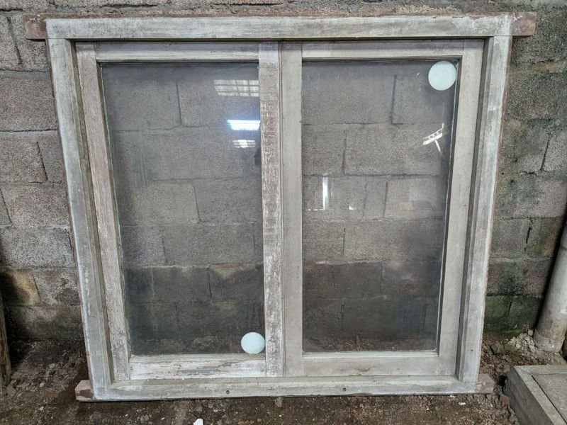 Item 900233 - Image 0