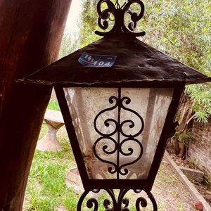 Farol Antiguo de Chapa con Detalles Ornamentales - imagen 2