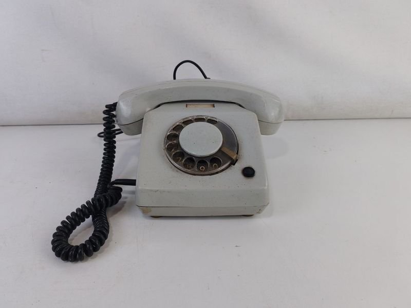 Lote siguiente: Teléfono Vintage con Accesorios