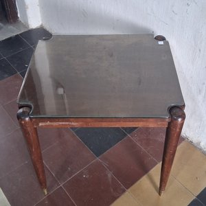 Lote anterior: Mesa ratona con vidrio