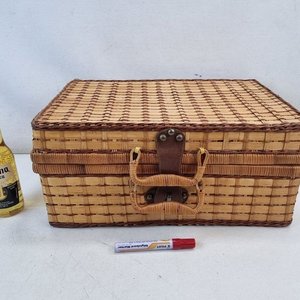 Canasto de Mimbre para Picnic con Vajilla Completa - imagen 2