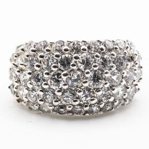 Lote siguiente: Anillo de Plata con Circonias