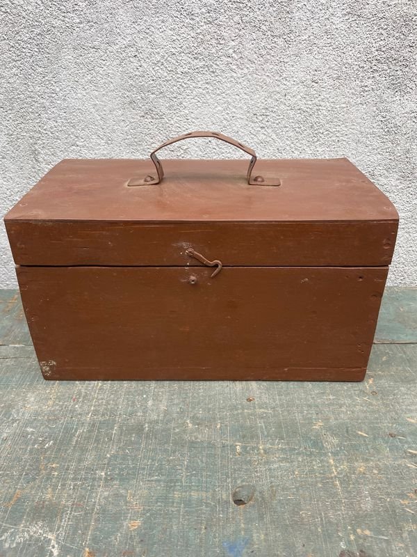 Caja de Herramientas Antigua de Madera Marrón