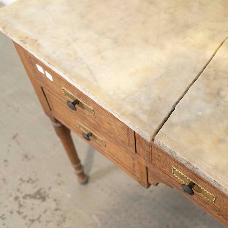 Item 2101839 - Image 1