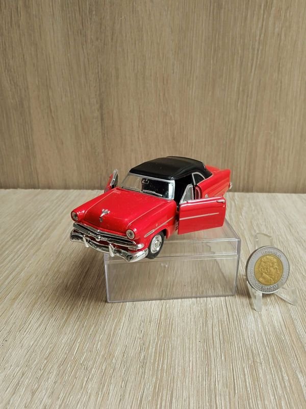 Lote anterior: Modelo de coche en metal a escala 1/36, Crestline Sunliner 1953
