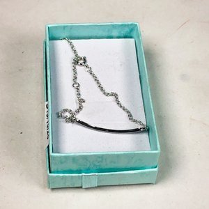 Pulsera Fina para Dama con Estuche - imagen 2