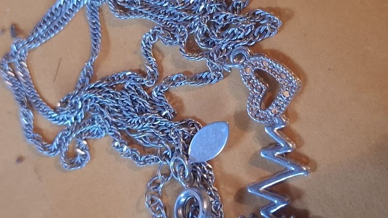 Cadena de plata como nueva - Excelente condición - imagen 2