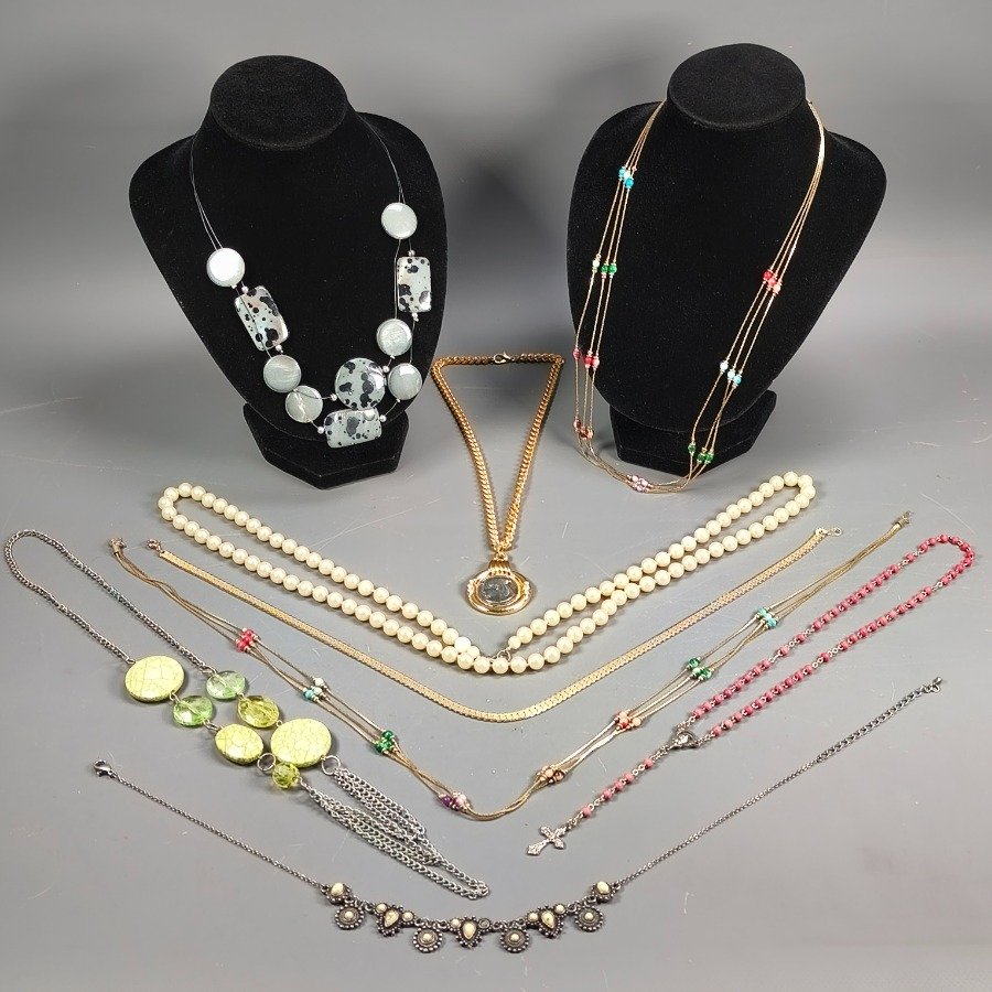 Item 16403 - Image 0