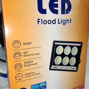 Foco LED Eléctrico para Exterior 300W, 220V, Nuevo en Caja - imagen 4