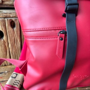 Mochila Roja Gastón Luga Splash 13" Impermeable - imagen 4