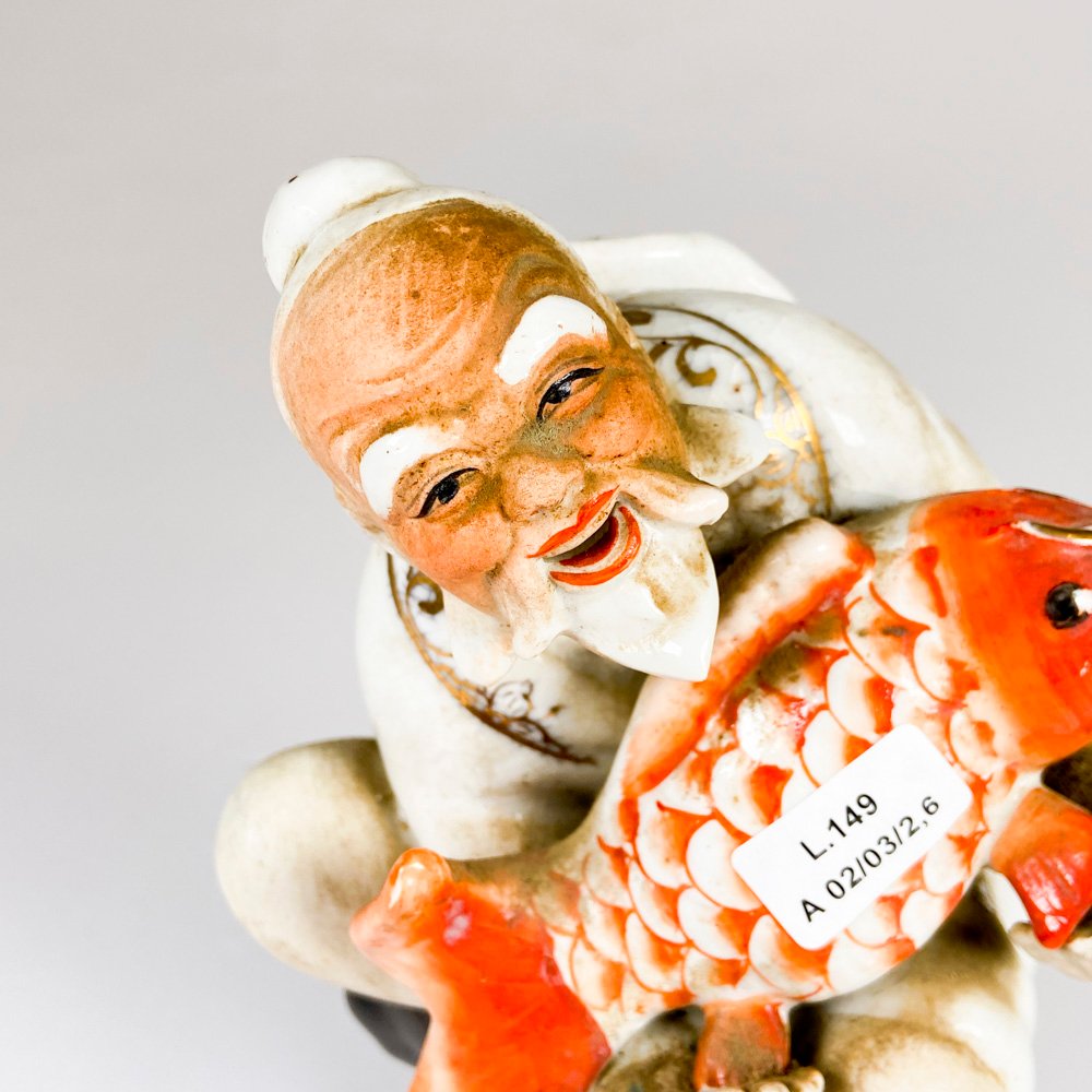 Figura de porcelana china anciano con pescado - imagen 2