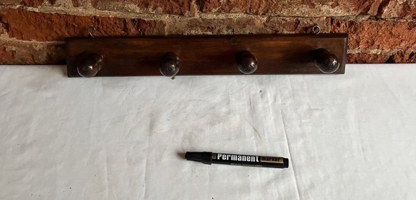 Perchero de Madera Rústico para Amurar con 4 Perchas