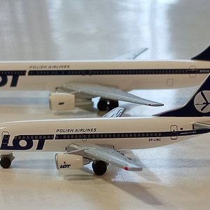 Lote de 2 Aviones a Escala LOT Polish Airlines: Boeing 737 y 767-300 (Herpa) - imagen 1