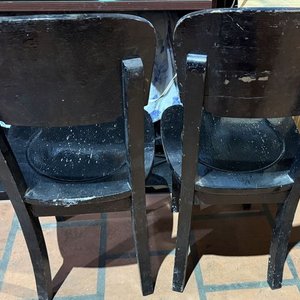 Juego de 2 Sillas de Roble Pintadas de Negro - imagen 4