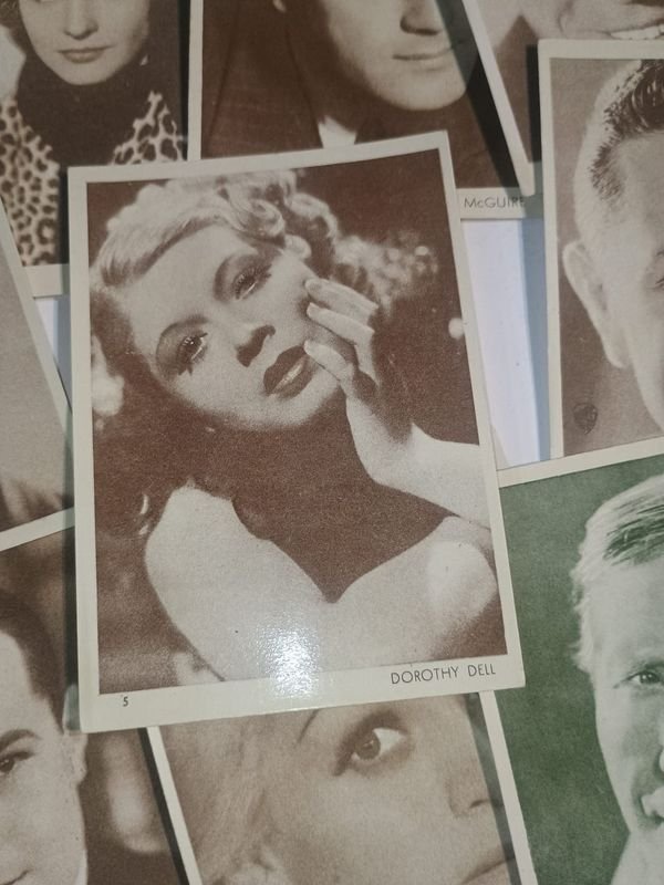 Colección de fotografías antiguas de actrices y actores - imagen 2