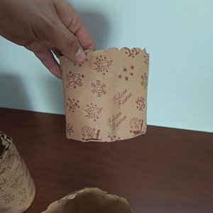 Lote de Moldes de Papel para Pan Dulce Navideño - imagen 2