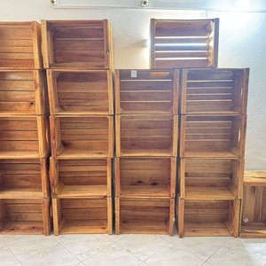 Lote siguiente: 20 Cajones de Madera Nuevos para Almacenamiento y Decoración
