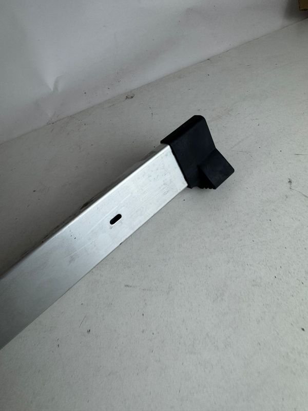 Caja con escaleras metálicas en aluminio - imagen 4