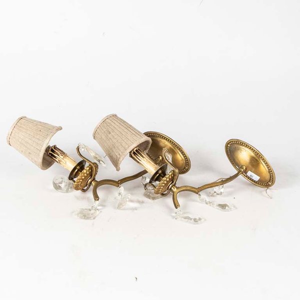 Par de Apliques de Bronce con Pantallas y Caireles - imagen 1