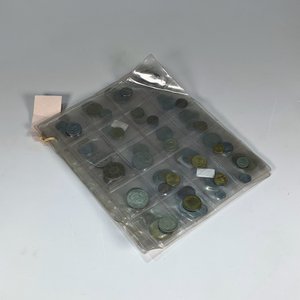 Lote siguiente: Set de 78 Monedas Coleccionables en Organizadores