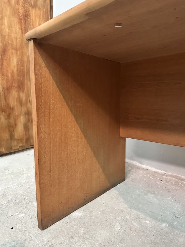 Mueble de escritorio en madera - imagen 4