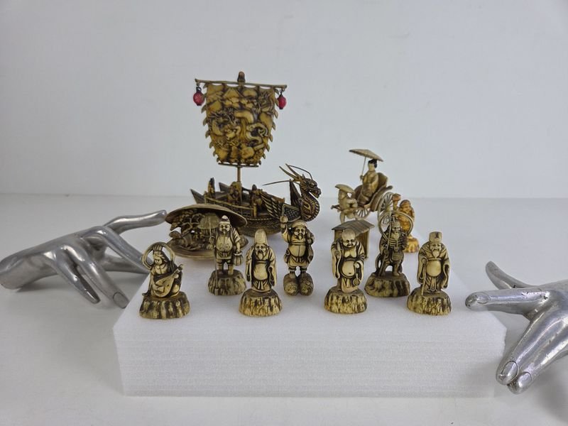 Adornos Japoneses con Figuras y Dragones - imagen 9