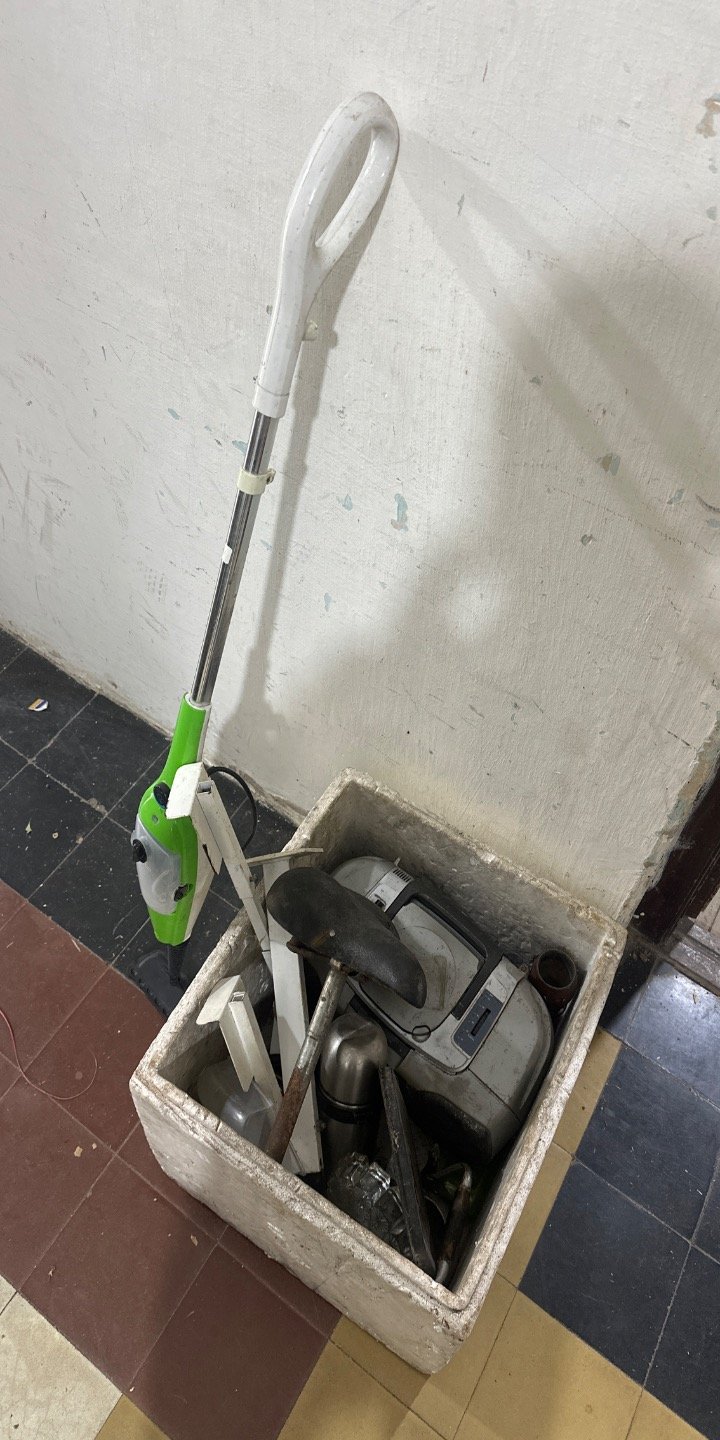 Equipo de Limpieza a Vapor y Accesorios Varios