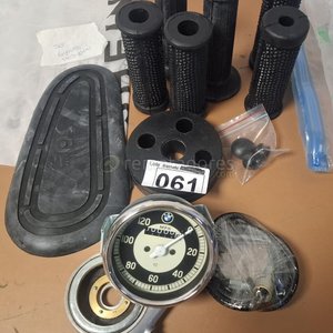Lote siguiente: Lote de Repuestos y Accesorios para Motocicleta BMW
