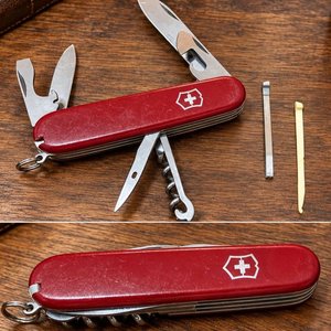 Navaja Suiza Victorinox Original Roja Multifunción - imagen 2