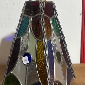 Lote siguiente: Tulipa de Lámpara Estilo Tiffany Artesanal