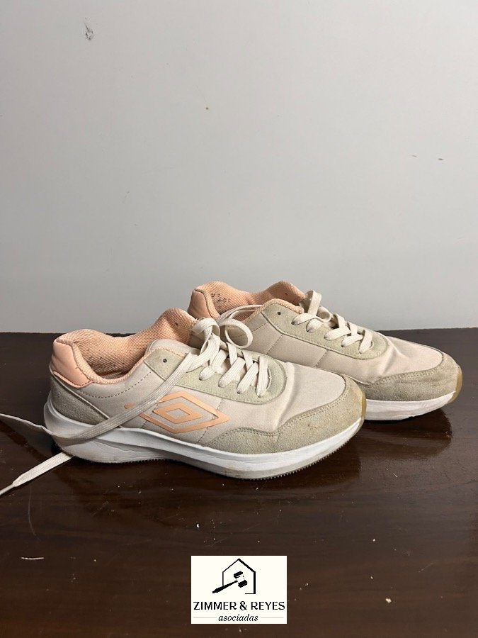 Championes Umbro Beige y Rosa para Mujer
