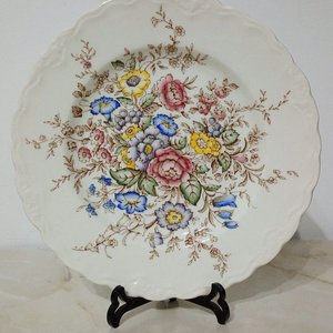 Lote anterior: Plato de Porcelana Vintage Crown Ducal Wilmslow Brown Multicolor - Principios Siglo XX