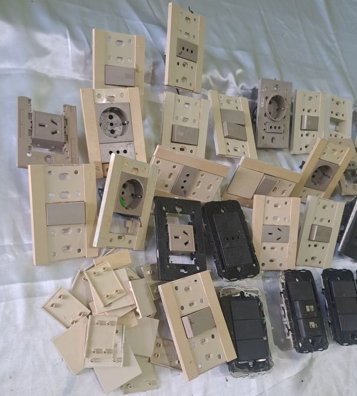 Item 853909 - Image 1