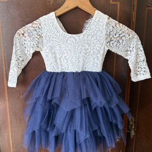 Vestido de Fiesta para Niña con Encaje Blanco y Tul Azul Marino - imagen 5