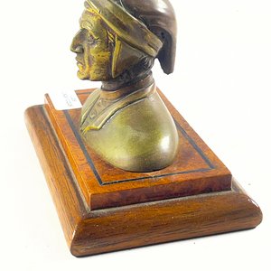 Busto en Bronce sobre Base de Madera - imagen 3