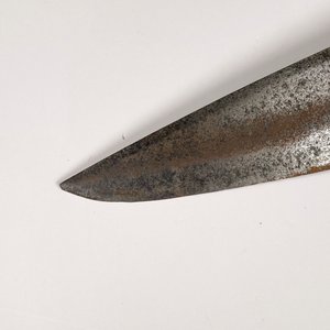 Cuchillo de Acero con Cabo de Platería Criolla y Vaina - imagen 3