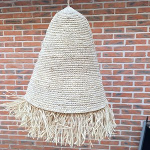 Lote anterior: Pantalla de Lámpara Artesanal en Fibras Naturales con Flecos
