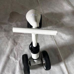 Bicicleta de Equilibrio Infantil Blanca - imagen 2