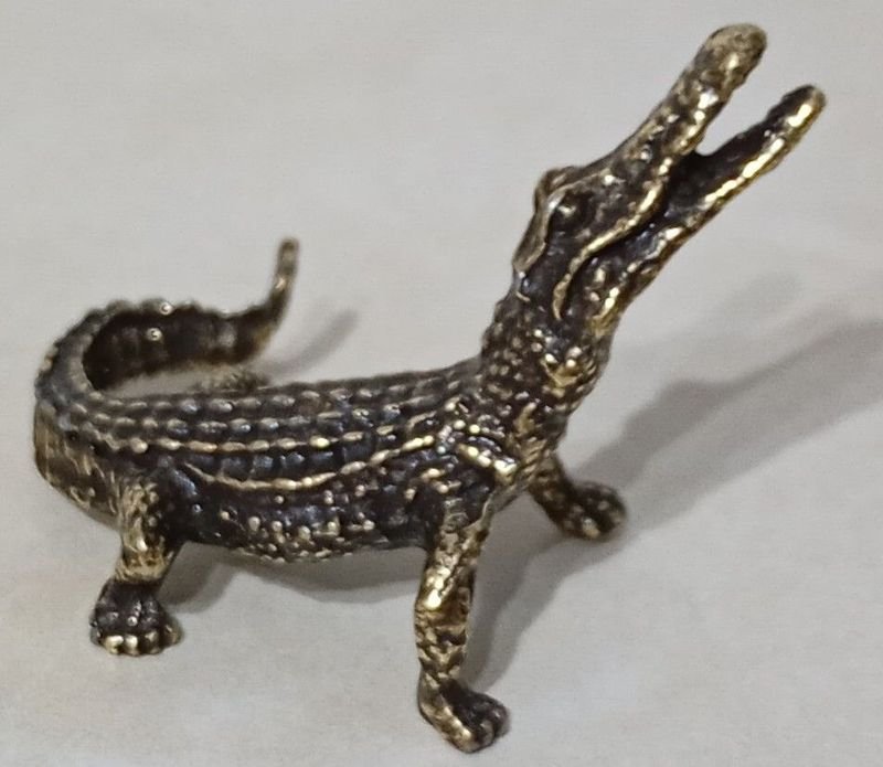 Lote anterior: Figura en miniatura de Bronce de Cocodrilo