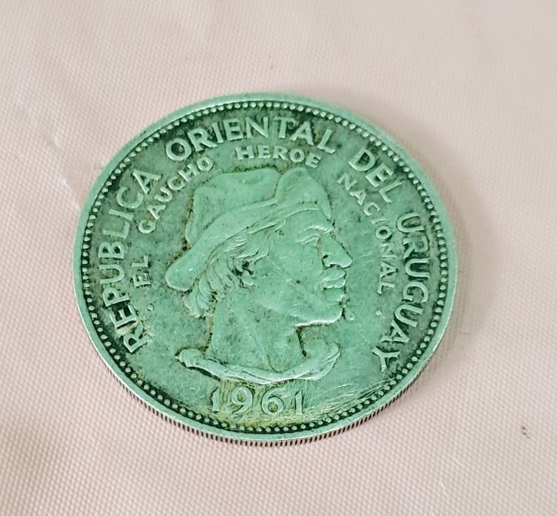 Lote siguiente: Moneda conmemorativa de plata 900 con 12.5 gramos, 10 pesos del 'Gaucho' año 1961