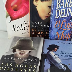 Lote de 11 Novelas Románticas y de Suspenso - imagen 3