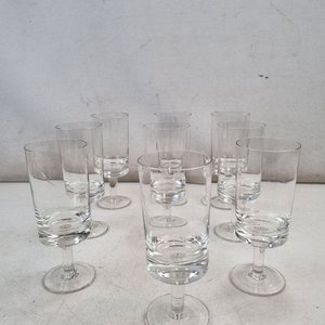 Juego de 9 Copas de Cristal Transparente con Base Torneada - imagen 2
