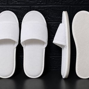 Lote siguiente: Pack de 40 Pares de Pantuflas Blancas Surtidas en Talles
