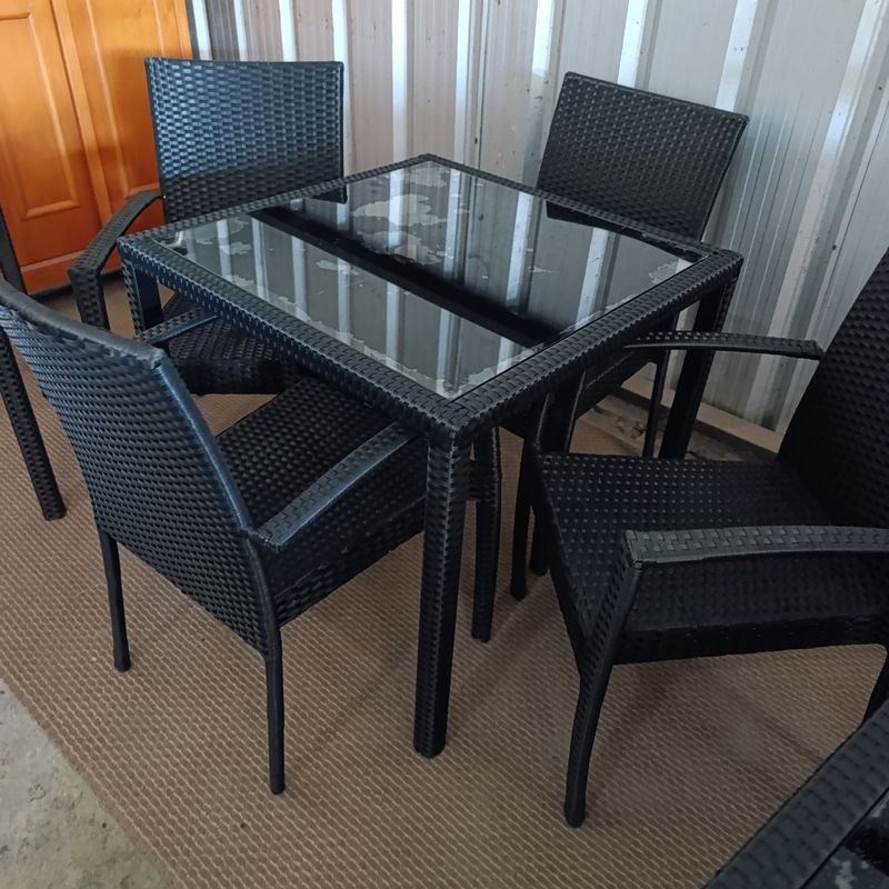 Mueble de Patio con Mesa Cuadrangular y Sillones Apilables - imagen 2