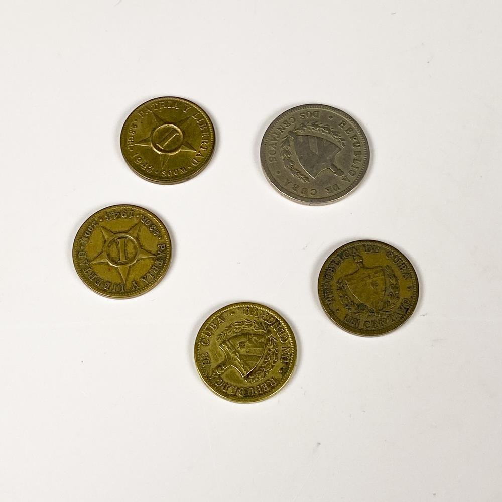 Cinco Monedas de Un Centavo de Cuba (1943, 1915)