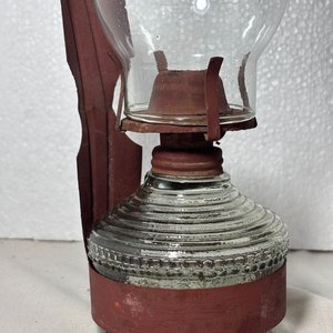 Antiguo Farol de Vidrio con Base Texturizada - imagen 7