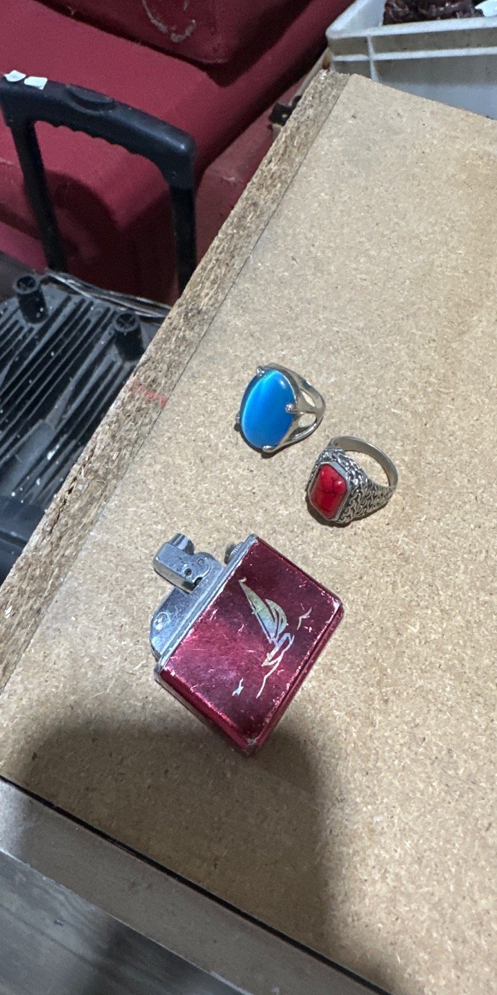Anillos y accesorios para hombre