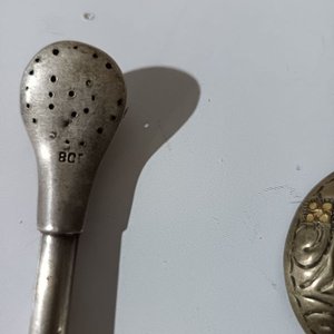 Bombilla y Virola de Mate de Plata y Oro con Detalles Florales - imagen 3